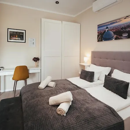 Apartment H30 Pecs