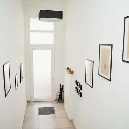 Apartment H30