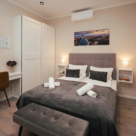 Apartment H30 *