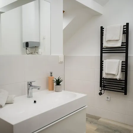 Apartment H30