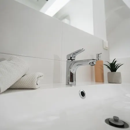 H30 Apartamento Pécs